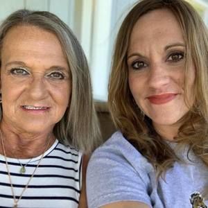 Meet your Posher, Rebecca